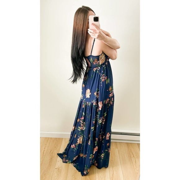Yumi Kim Blue Darling Floral Tiered Maxi Dress sz Small - Picture 5 of 14